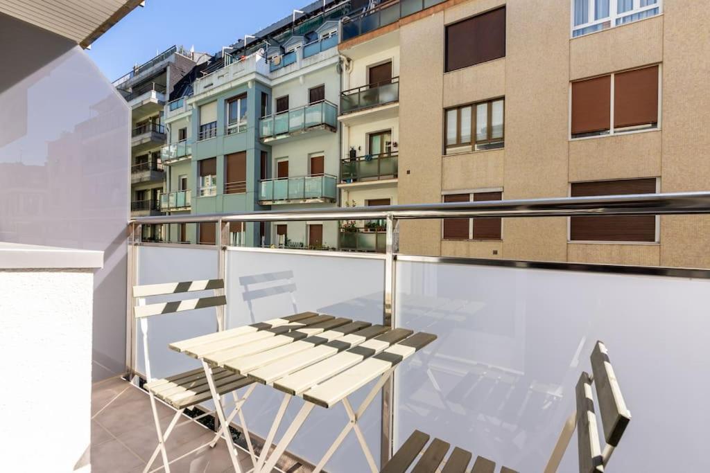 Terraza Playa Y Calle Peatonal Ess03377 ซานเซบาสเตียน ภายนอก รูปภาพ